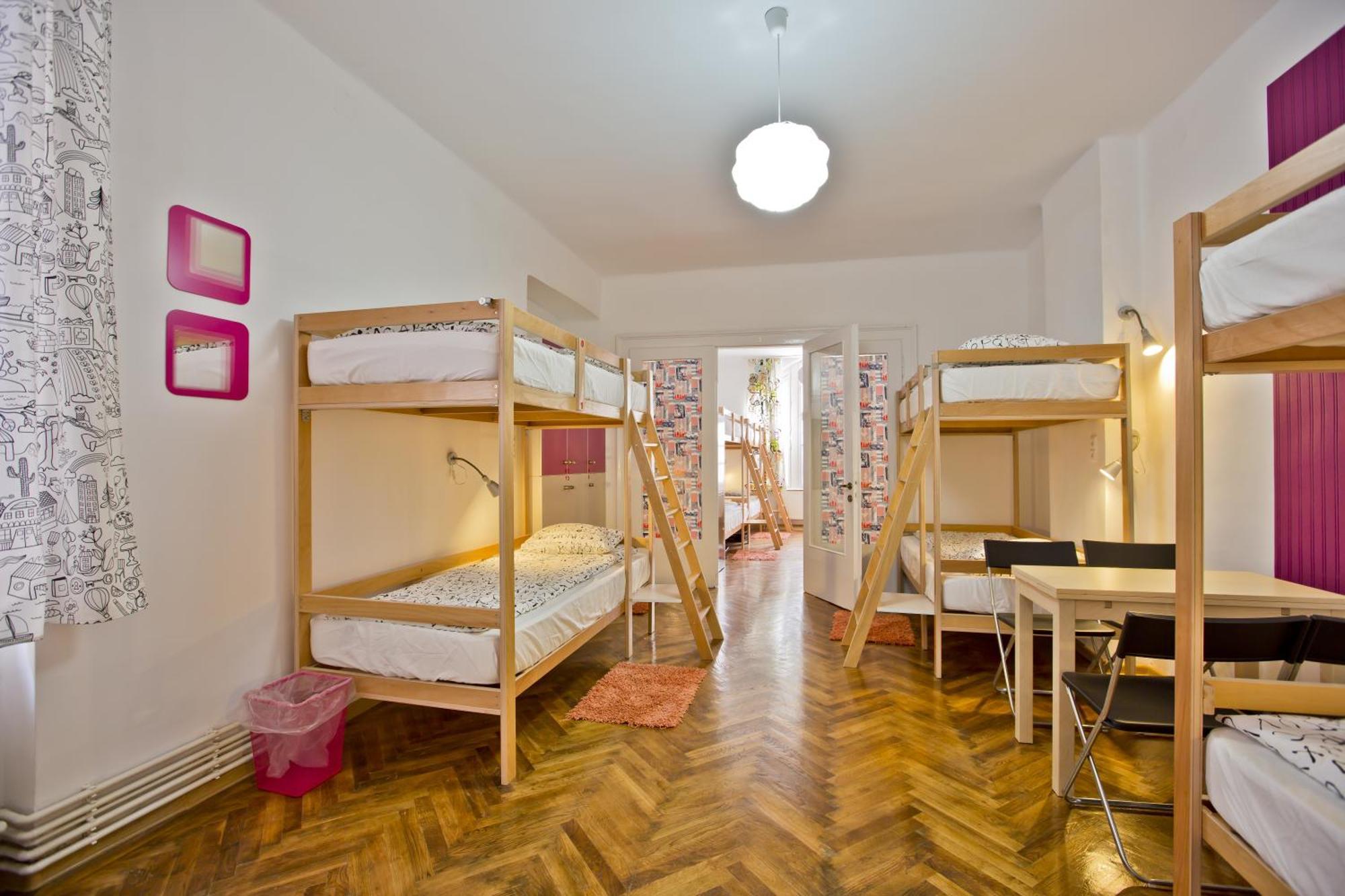 Centrum House *
